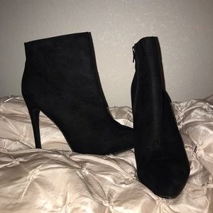 Black stiletto bootie